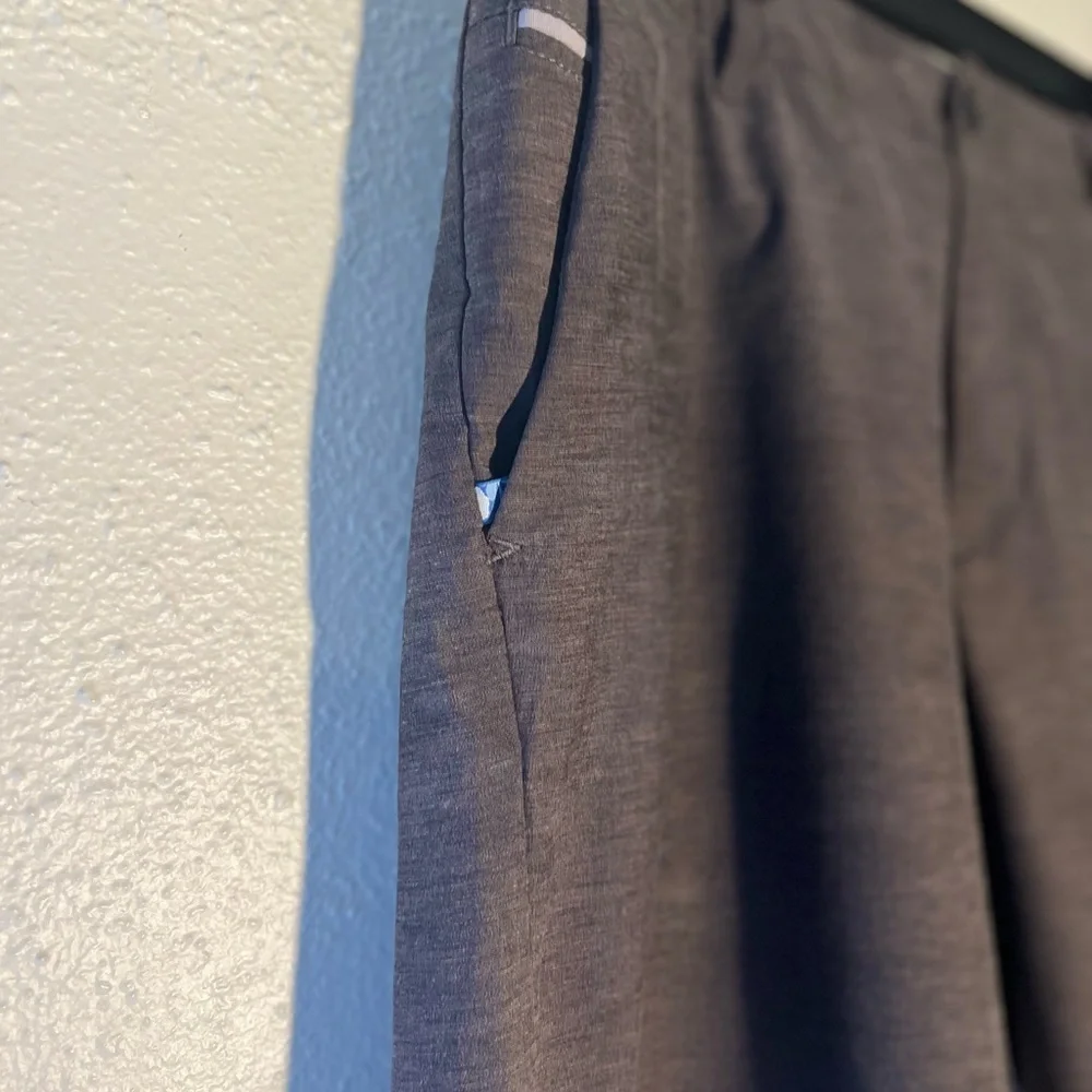 Tommy Bahama Mens Size 34 Gray Casual Summer Shorts - Picture 4 of 7